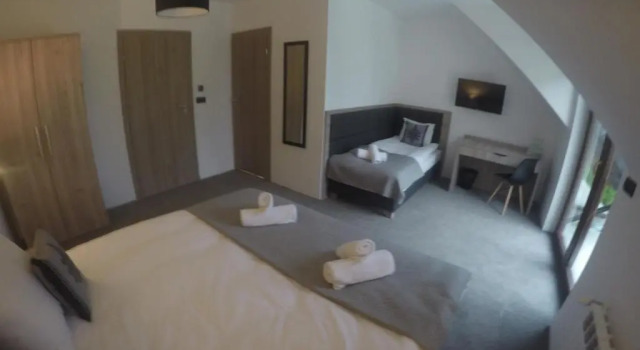 Трёхместный номер Standard с балконом Silver Residence