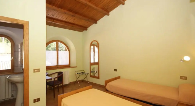 Mountain view Holiday home in Montelparo Marche with Swimming Pool, Rezervovat Hotel  