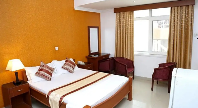 Standard Zimmer Rainbow Hotel