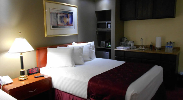 Best Host Inn Plaza Kansas City South