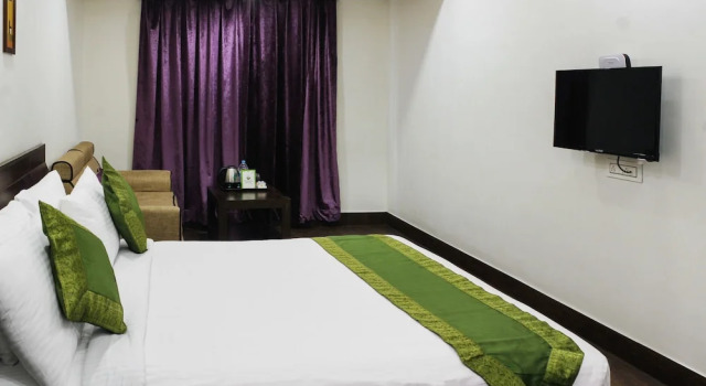 Номер Deluxe Hotel Indralok Inn