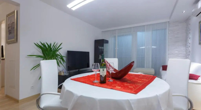 Апартаменты Luxury Apartment