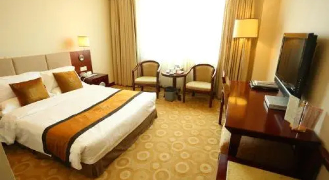Royal Crown Hotel, Book Hotel Qingyuan Guangdong