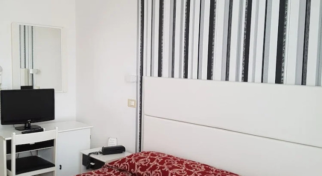 Четырёхместный номер Standard с балконом Residence Hotel Mizar