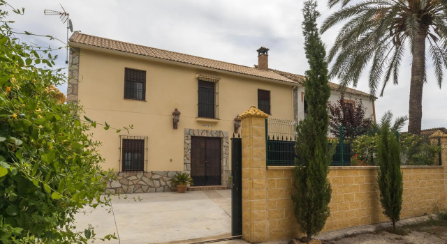 Rural house Santa Fé with private swimming pool, Забронировать Отель Отели Монтилья с бассейном, Бассейн