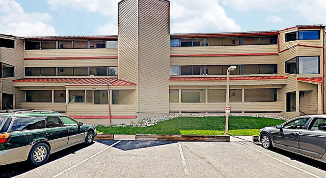 New Listing! Expansive W/ Pool & Hot Tub 3 Bedroom Condo