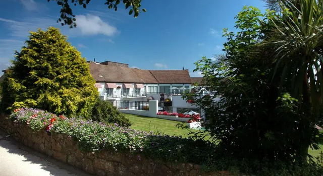 Les Charrieres Country Hotel, Buchen Sie Hotel St. Peter Großbritannien