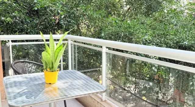 Люкс с красивым видом из окна Sucre Suites