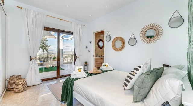 8 Dreams Exclusivo Turismo Rural, Забронировать Отель Бизнес-отели провинции Малаги, 4* 5*