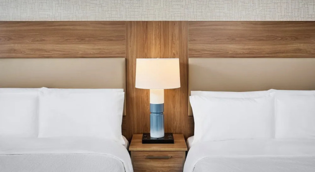 Четырёхместный люкс Candlewood Suites Burlington Conference Centre by IHG