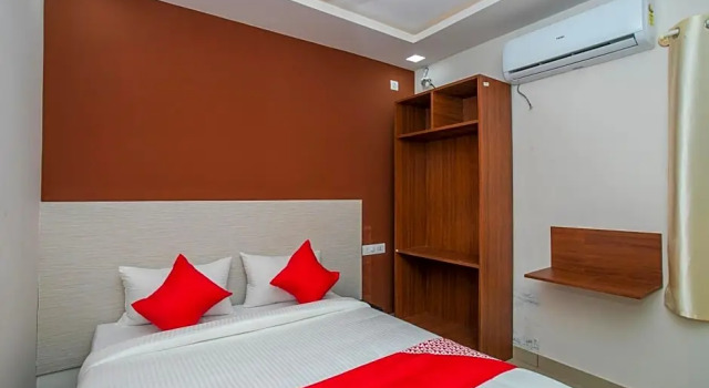 Номер Standard Hotel O Varcity Phi Premium Pavilion ,Above HDFC Bank ,Near Anjaneya Temple Madiwala, Hosur Main r