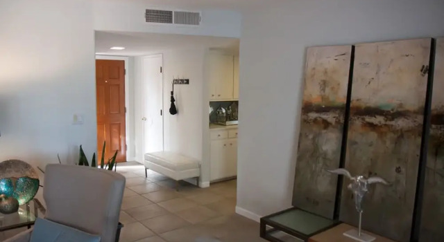 Luxurious 5 BR House Pool DT Scottsdale, Забронировать Отель Отели Скотсдейл с парковкой, Парковка