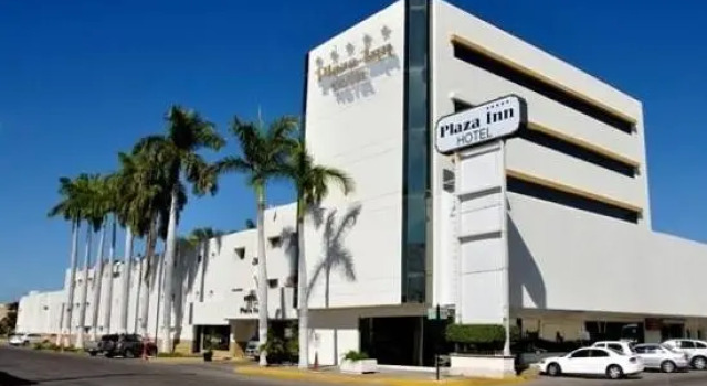 Полулюкс Wyndham Garden Los Mochis Plaza Inn