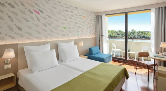 Трёхместный номер Superior с балконом и с видом на море Maistra Select Island Hotel Istra