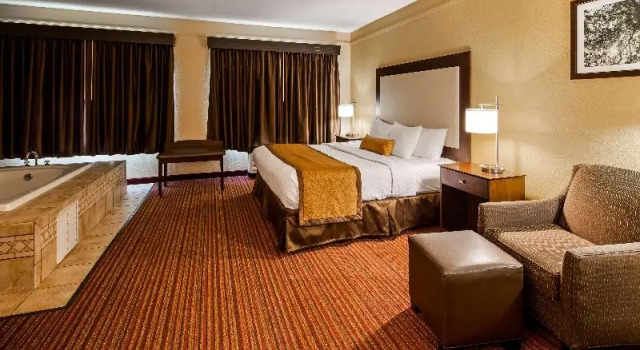 Номер Best Western Plus Strawberry Inn & Suites