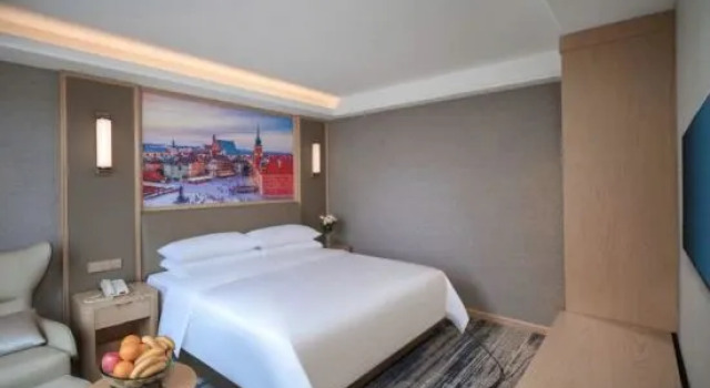 Люкс Vienna International Hotel(Qingdao Liuting Airport High Speed Railway North Station)