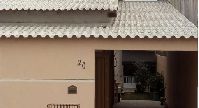 Imperdível ! Achei casa temporada Cabo Frio c piscina próximo Praia do Forte, faça seu orçamento para 4 a 8 Pessoas, Забронировать Отель Отели штата Рио-де-Жанейро с бассейном, Бассейн