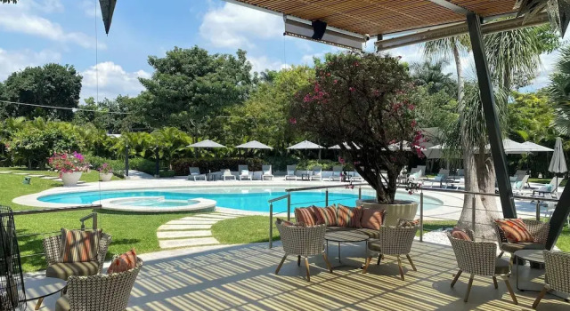 Xhiara Hotel