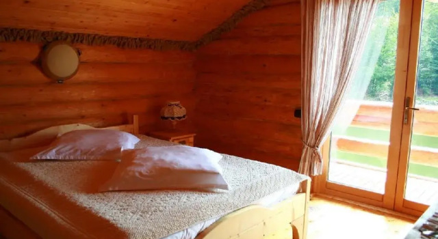Cabane Cota 1000, Забронировать Отель Бая-Сприе Марамуреш, рядом с Горнолыжный подъемник Teleschi Moski