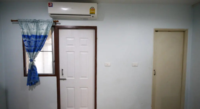 Jaruwan Apartment, Забронировать Апартаменты/квартира Апартаменты Си Маха Пхот, Апартаменты/квартира