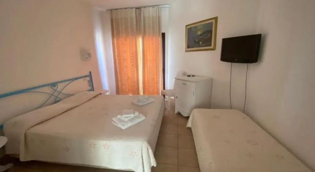 Трёхместный номер Standard Palau City Hotel