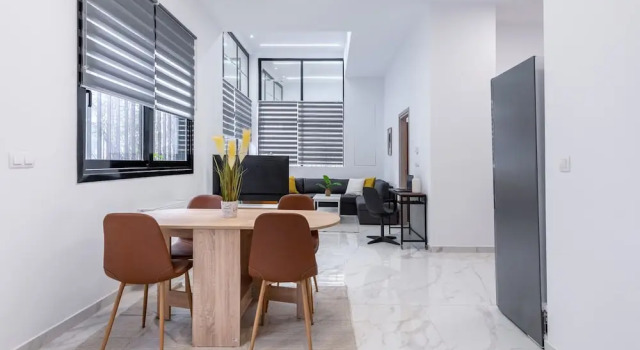 Апартаменты LIV - Modern Spacious Apartment in Gazi