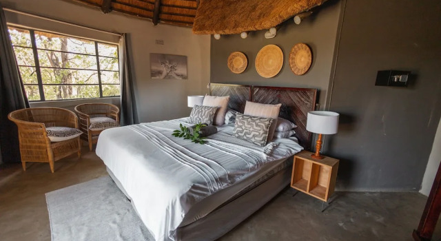 Nsala Wilderness Camp, Prenota Hotel Hoedspruit 
