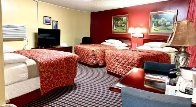 Шестиместный номер Standard Relax Inn Vinita