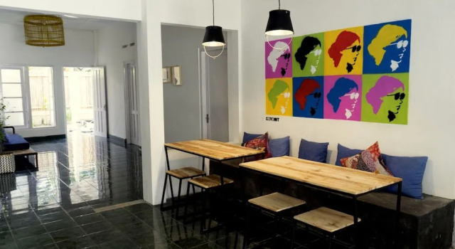 Pondok Sare Hostel, Book Hostel / Vandrerhjem Hostels i Mantrijeron, Hostel / Vandrerhjem