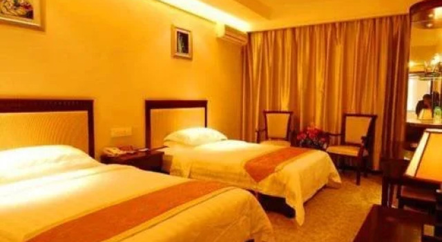 Jinrui Garden Hotel, Prenota Hotel Hotel a Sichuan con parcheggio, Parcheggio