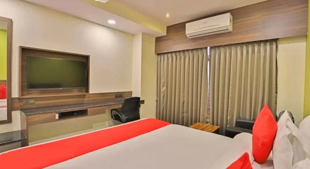 GenX Surat BY 1589 Hotels, Boek Hotel Palsana Gujarat