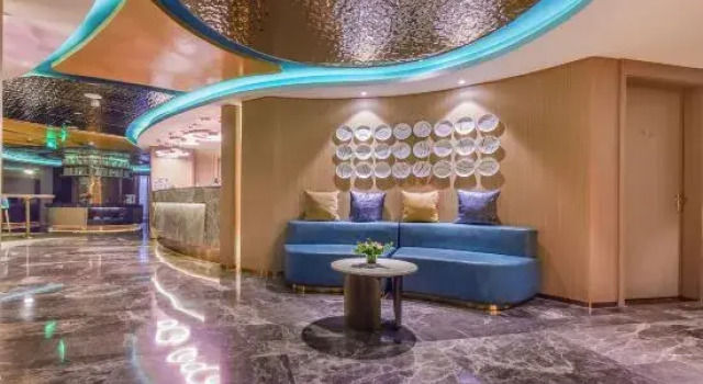 Orange Hotel Chengdu Chunxi Road Pedestrian Street Store, Boek Hotel Hotels in Chengdu met parkeren, Parkeren