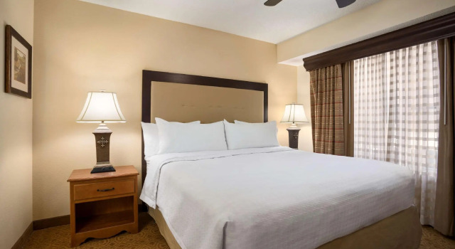Двухместный люкс Mobility Accessible Homewood Suites by Hilton Dallas-Park Central Area