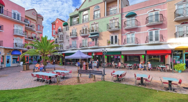 Номер Standard с балконом и с видом на озеро Cinnamon Beach 10 by Distinctive Beach Rentals