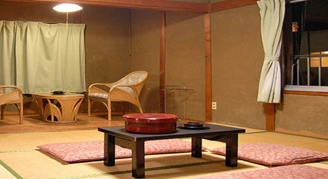Ryokan Momijiya, Buchen Sie Hotel Mihama Fukui