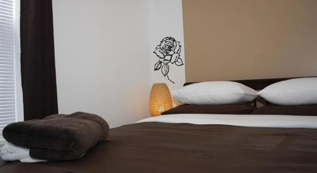 Jare's Place Bed and Breakfast, Varaa Hotelli Toronto 