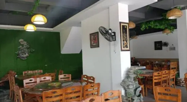 Ziqi Donglai Restaurant