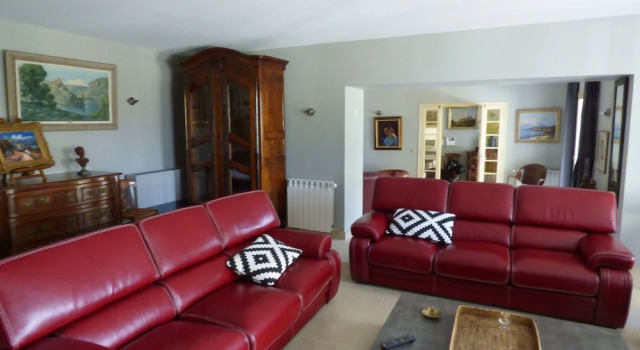 Modern villa in South of France with Swimming Pool, Забронировать Вилла Виллы Овернь-Рона-Альпы, Вилла