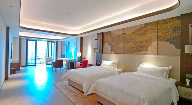 Люкс Superior New World Taishan Hotel