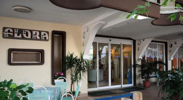 Hotel Flora