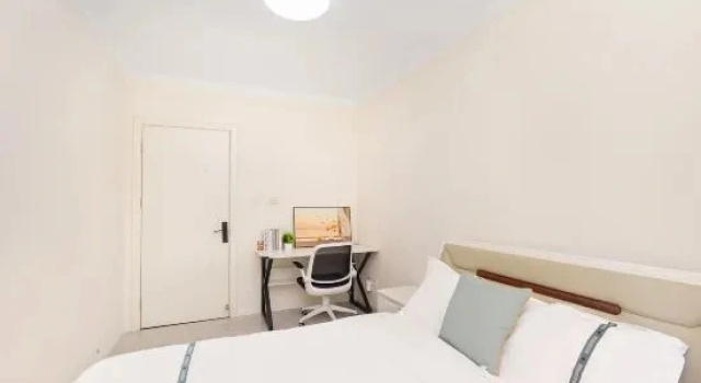 Люкс с 4 комнатами Ningbo Jialu Hotel