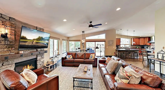 2015 South Lake Tahoe - 4 Br Home