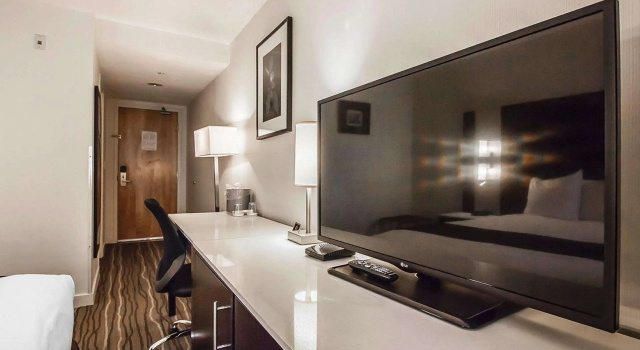Comfort Hotel Vancouver Airport