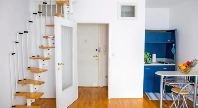 Апартаменты Charming Center Apartment