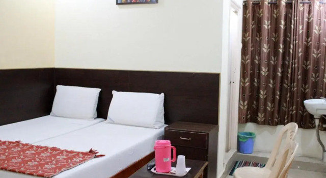 Двухместный номер Standard Hotel Sahasra Residency