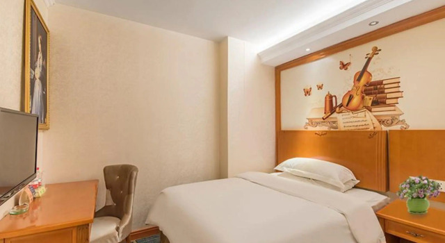 Vienna Hotel Zhengzhou Airport Branch, Book Hotel Zhengzhou Henan