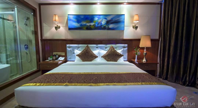 Номер Deluxe Star World Hotel