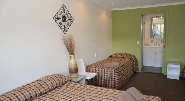 Warwick Motor Inn, Buchen Sie Hotel Warwick Queensland