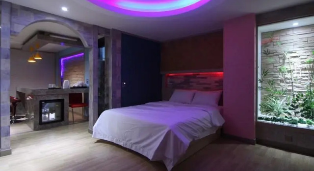 Люкс Pohang Wow Hotel