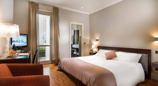 Town House 12, Book Hotel Hotels in Sempione with Parking, Parking